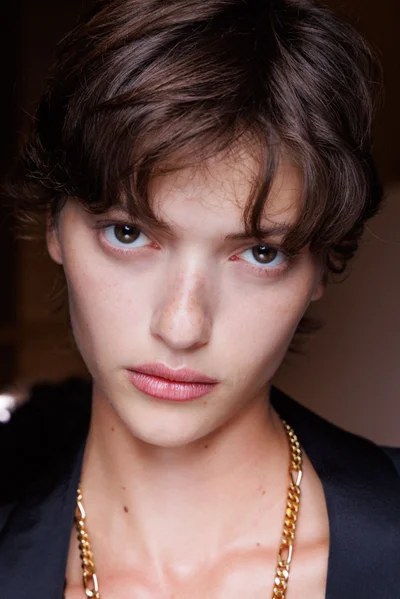 Look 19